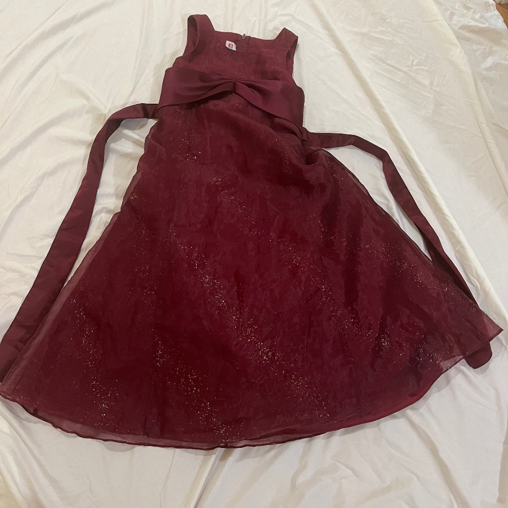 Beautiful Outfit with golden sparkles for 7 year old girl